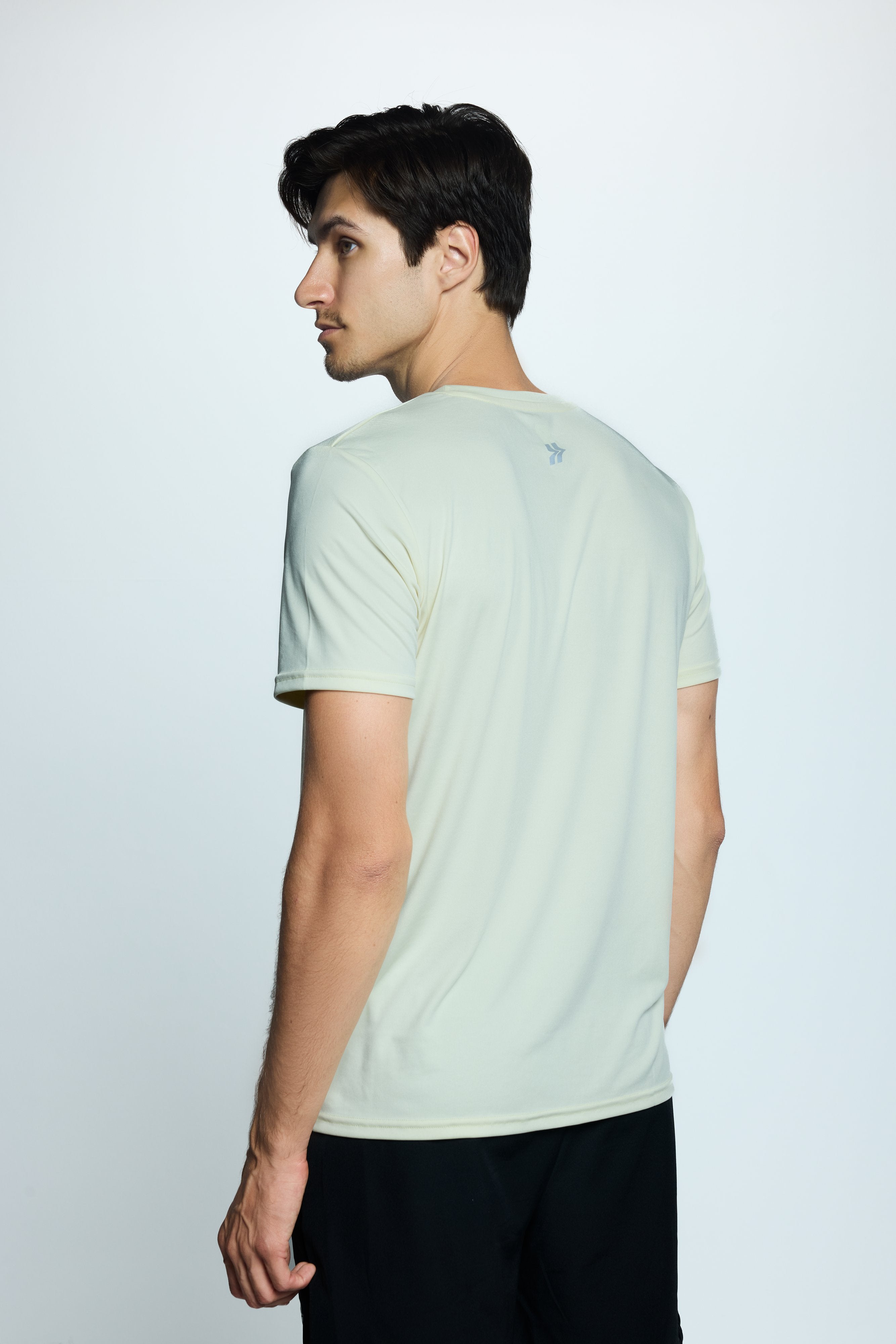 MEN PERFORMANCE T-SHIRT